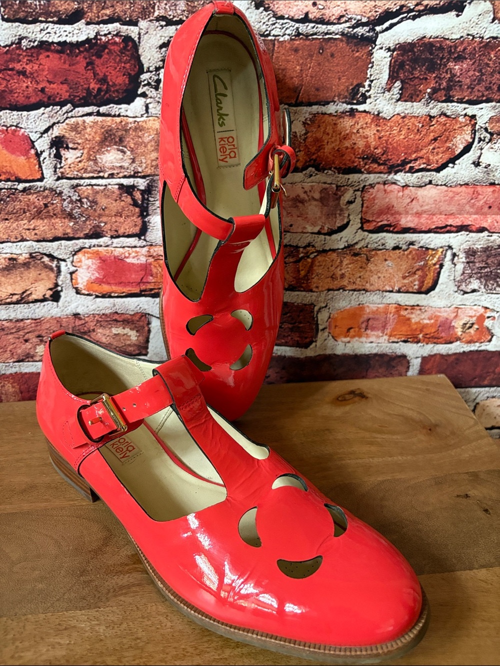 Clarks orla kiely Bright Coral Patent Leather Mary Jane Flats with Cutouts 8.5
